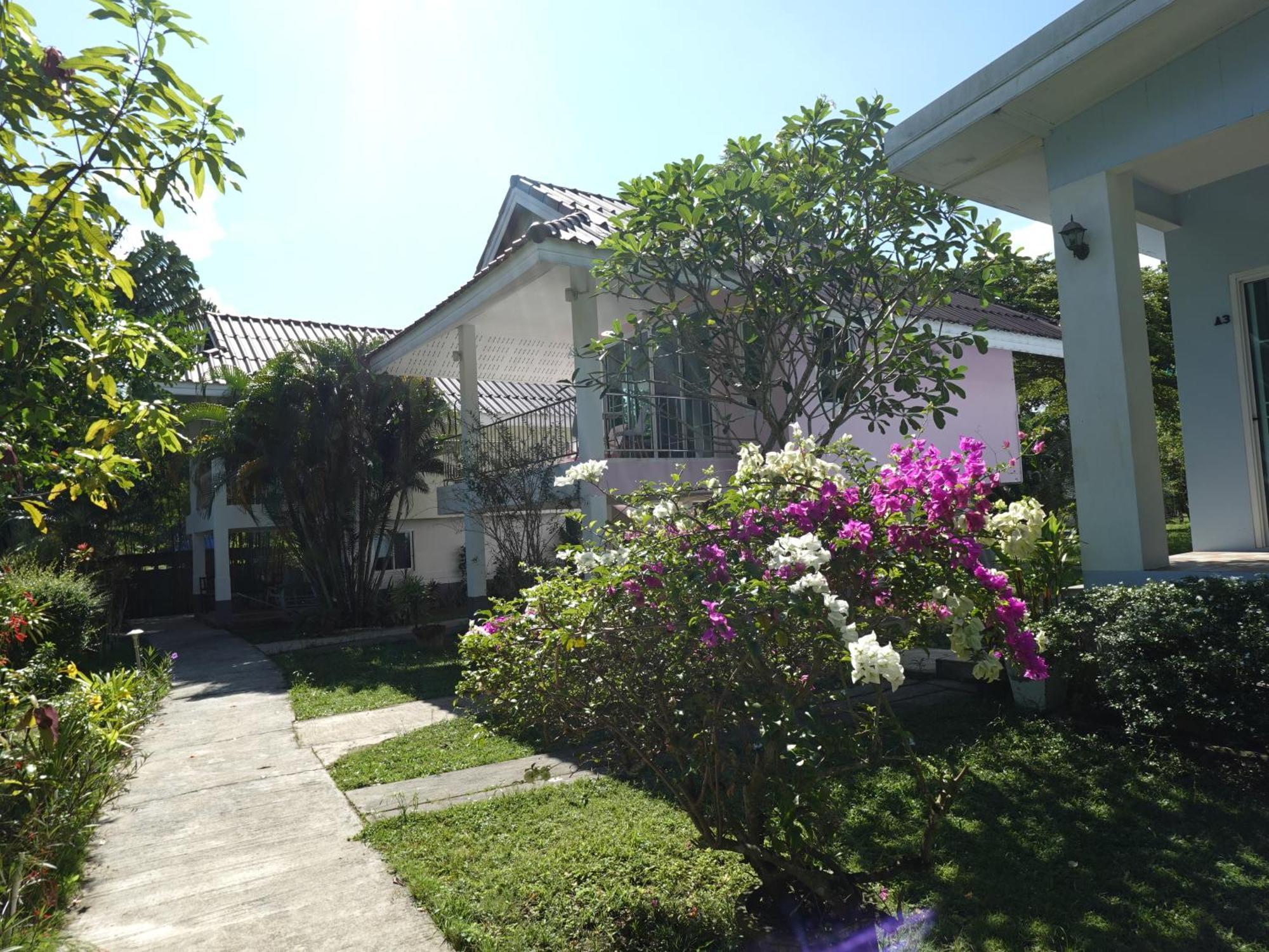 Mook Ing Lay Hotel Koh Mook Exterior photo
